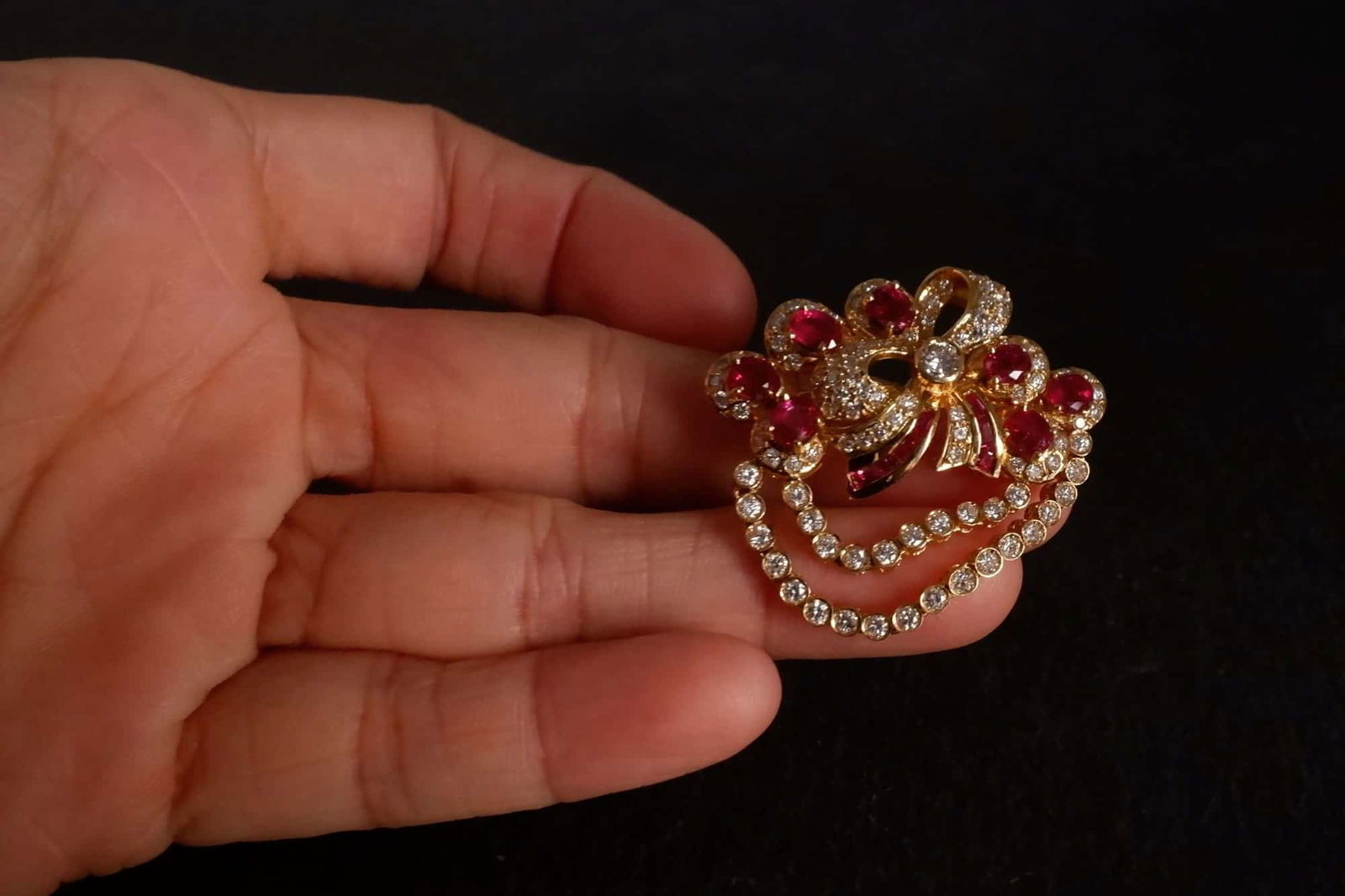 gold ruby brooch pin, vintage ruby brooch pin, antique gold ruby brooch, ruby lane vintage brooches, ruby brooches for sale, fine jewelry brooches, gold brooch singapore, Gem Gardener