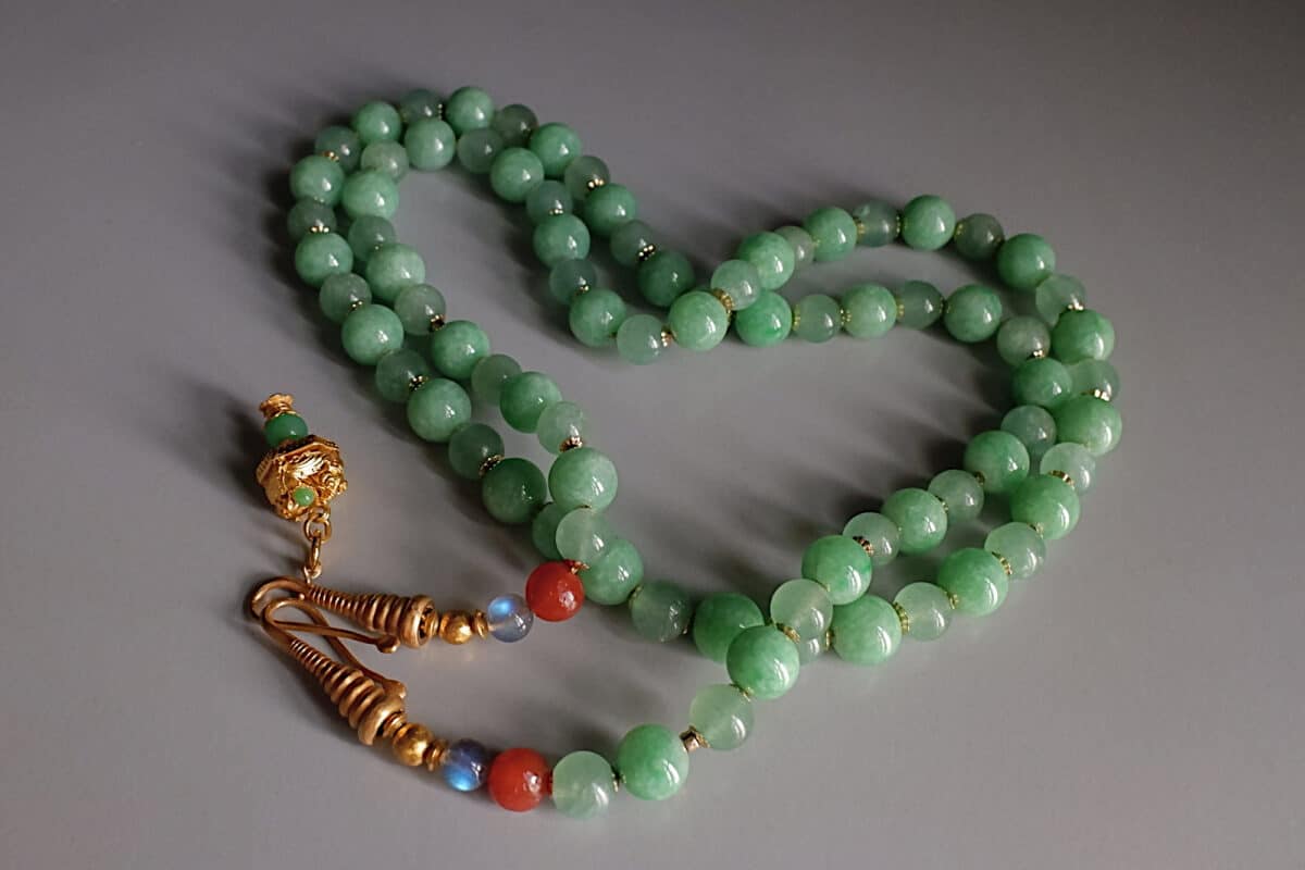 Long Jade Bead Necklace, long green jade bead necklace, extra long beaded necklace, chrysoprase jade bead necklace, chrysoprase beaded necklace, vintage jade beaded necklace, double strand beaded necklace gold, fine beaded gold necklace, gold beaded necklace with pendant, beaded jewellery singapore