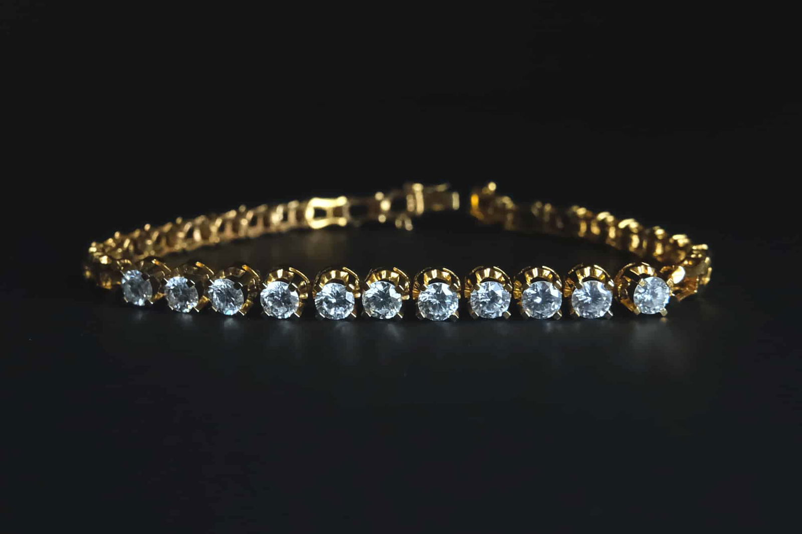 Antique Diamond Bracelet, antique diamond bracelets for sale, antique peranakan jewellery, vintage diamond bracelets, diamond bracelet singapore, Gem Gardener