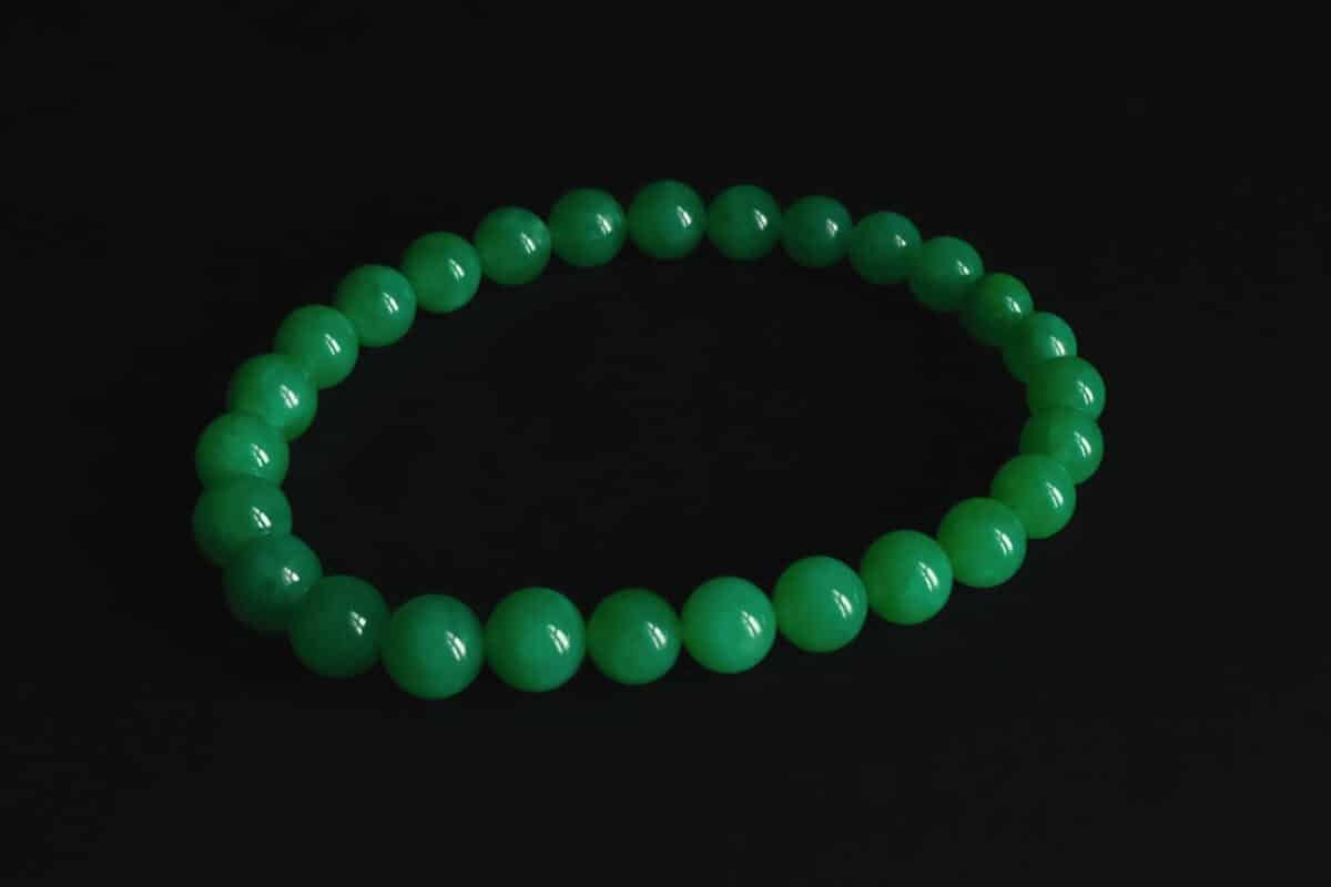 Green Jade Beaded Bracelet, barbara hutton jade, green jadeite jade beads bracelet, jade beads bracelet singapore, high quality jade beaded necklace