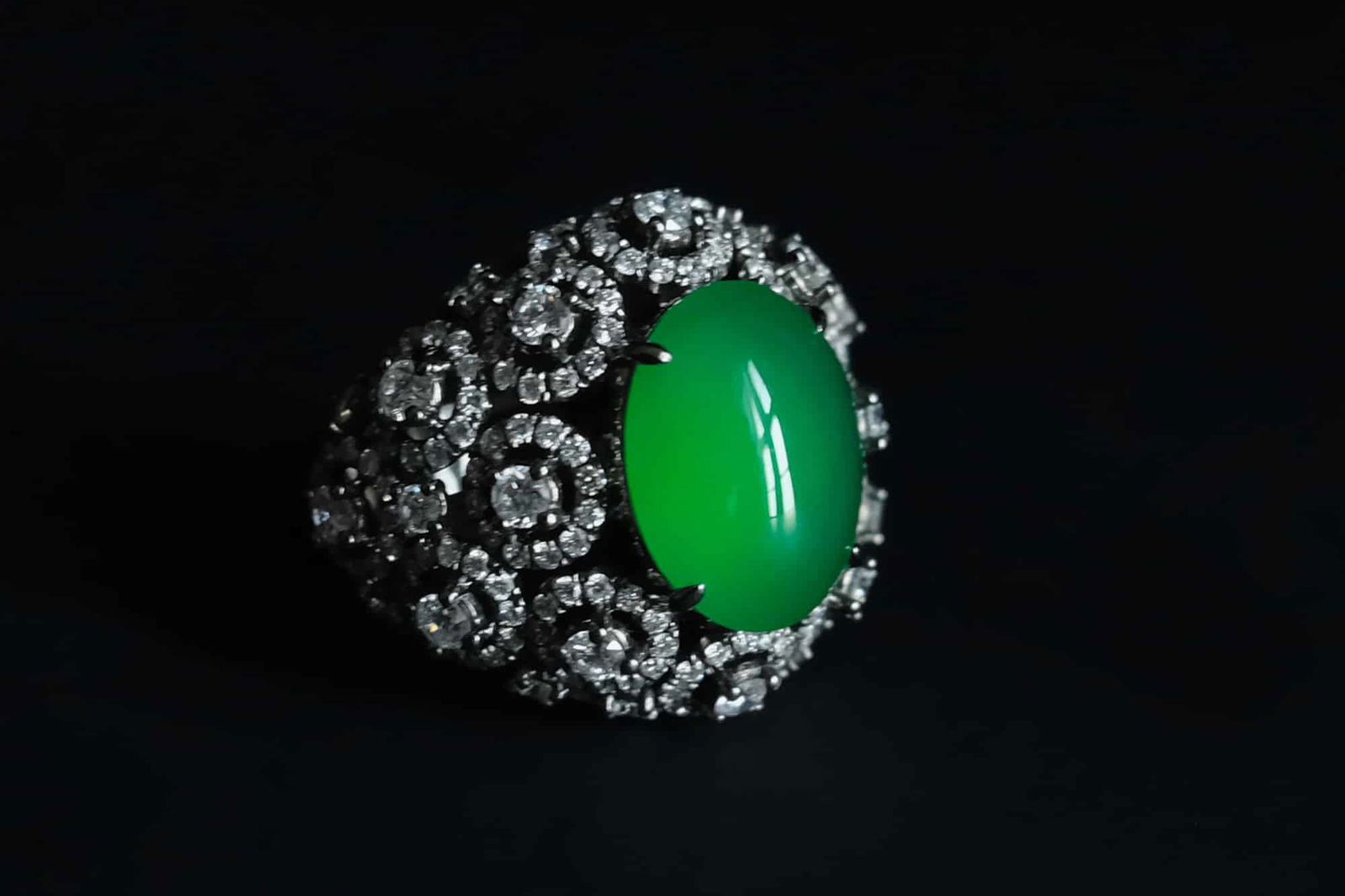 jadeite jade ring, jadeite ring singapore,玻璃种翡翠, jadeite transparent, high quality jadeite, green jade ring price, jade ring singapore, Gem Gardener