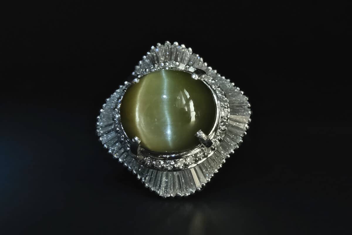 Cat's Eye Chrysoberyl Ring, cats eye diamond ring, cat's eye engagement ring, cat eye stone ring, cats eye diamond chrysoberyl, cat eye stone singapore, Gem Gardener