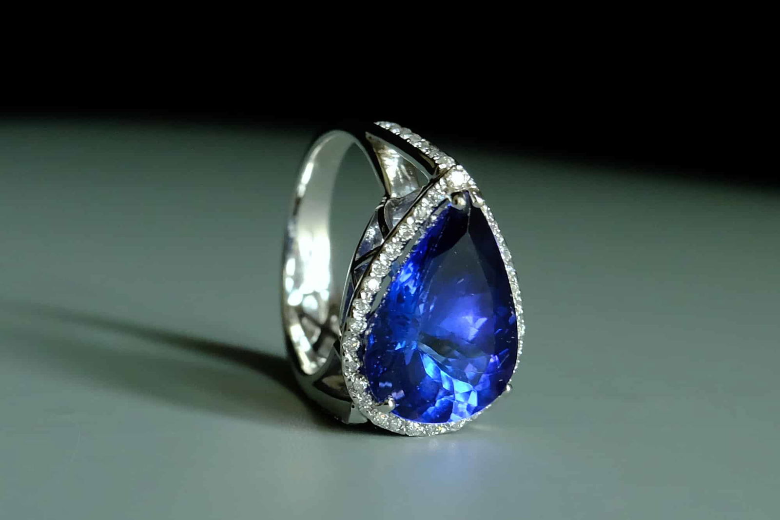 tanzanite east west ring, tanzanite pear shaped ring, pear cut tanzanite, tanzanite ring singapore, vintage tanzanite rings, tanzanite jewelry singapore, Gem Gardener