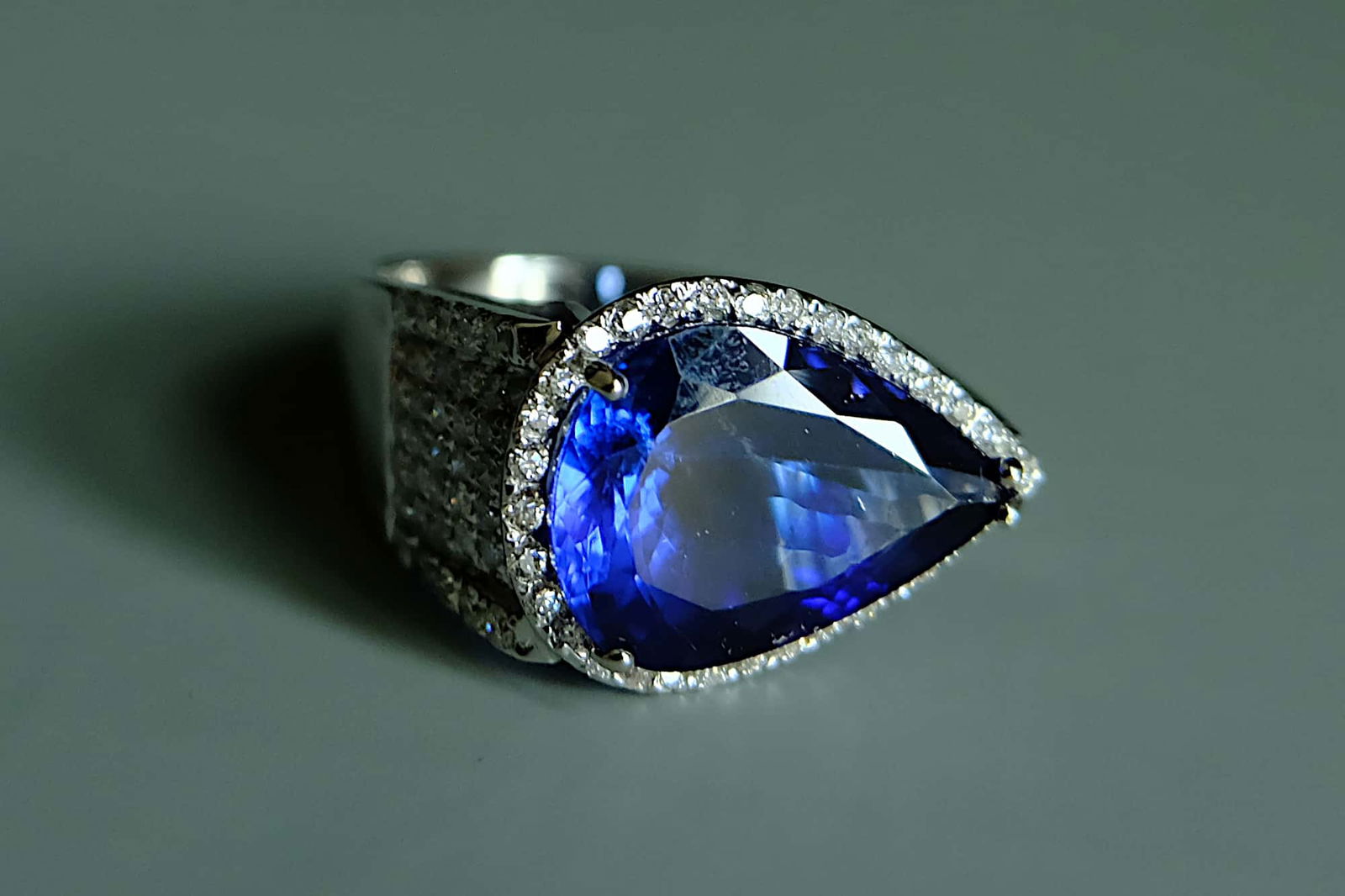 tanzanite east west ring, tanzanite pear shaped ring, pear cut tanzanite, tanzanite ring singapore, vintage tanzanite rings, tanzanite jewelry singapore, Gem Gardener