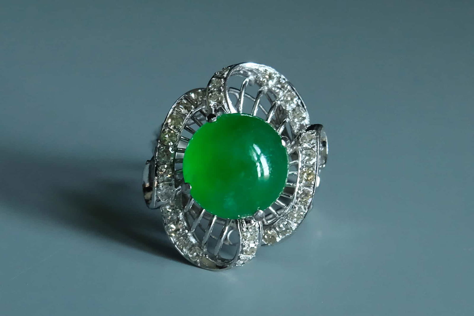 Antique Platinum Jadeite Ring, imperial jadeite jade ring, jadeite ring singapore, jade ring singapore, high quality jade ring, antique jade rings for sale, fine jade jewelry hong kong, green jade ring price, Gem Gardener