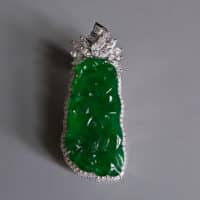 Imperial Green Jade Pendant, imperial green jadeite, old mine jadeite, 老坑, 老坑翡翠, jade pendant singapore, fine jade jewelry hong kong, high end jade jewelry, Jade jewellery singapore, Gem Gardener