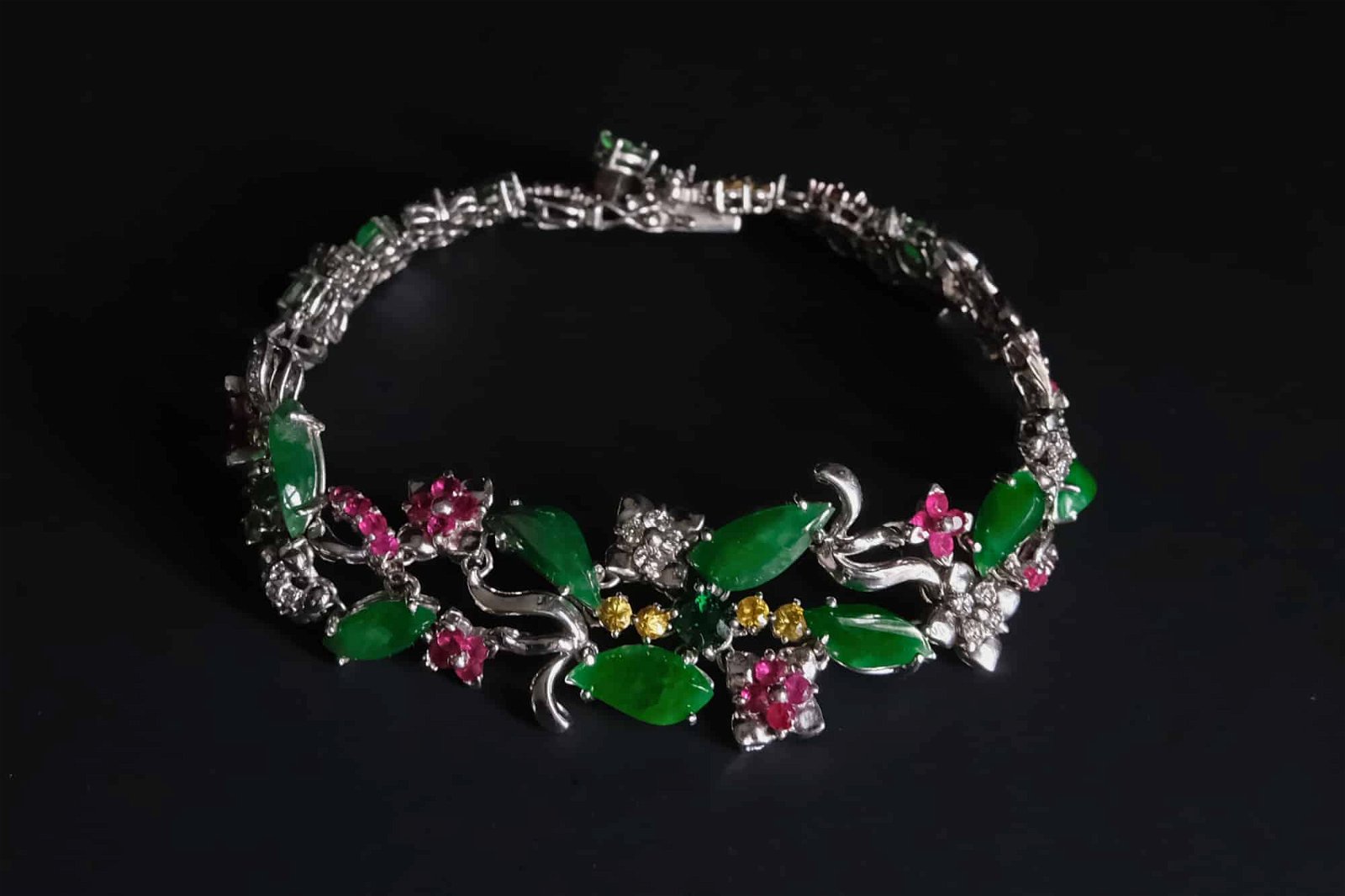 vintage jade bracelet, vintage jade jewelry for sale, chinese jade bracelet, jade and diamond bracelet, tutti frutti gemstone bracelet, ruby jade bracelet, jade jewellery singapore, Gem Gardener