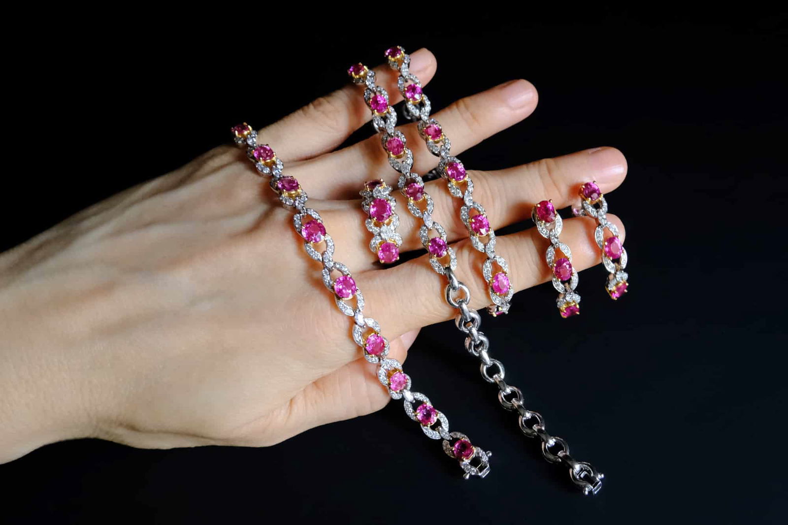 pink sapphire jewellery set, pink sapphire wedding set, pink sapphire necklace white gold, jewellery set singapore, buy jewellery set gold, pink sapphire singapore, bridal jewellery set singapore, pink sapphire necklace set, Gem Gardener