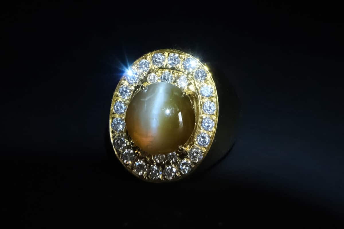 mens vintage cats eye ring, cats eye mens ring for sale, vintage rings for men, mens ring singapore, cat eye stone mens ring, cat's eye ring singapore