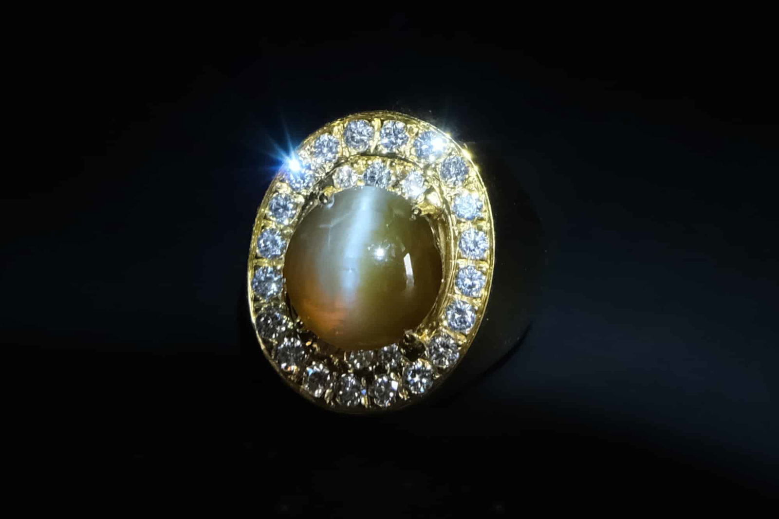 mens vintage cats eye ring, cats eye mens ring for sale, vintage rings for men, mens ring singapore, cat eye stone mens ring, cat's eye ring singapore