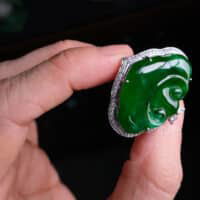Imperial Green Jade Ring, imperial green jadeite, imperial green jadeite for sale, old mine jadeite, 老坑, 老坑翡翠, jade pendant singapore, fine jade jewelry hong kong, Gem Gardener