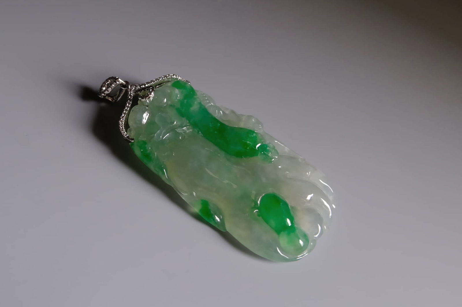 carved jade pendant, translucent jade pendant, carved jade pendants for sale, jade pendant singapore, fine jade jewelry hong kong, green jadeite carved pendant, Gem Gardener