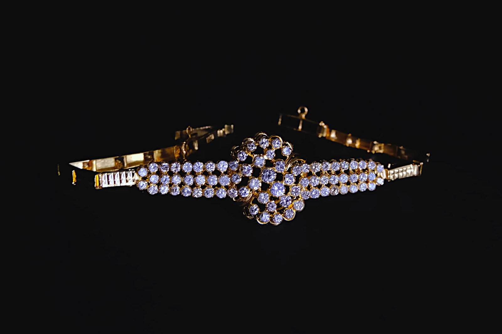 peranakan gold bracelet, Antique Diamond Bracelet, antique diamond bracelets for sale, antique peranakan jewellery, vintage diamond bracelets, diamond bracelet singapore, Gem Gardener