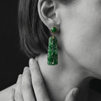 Carved Jade Drop Earrings, antique chinese jade earrings, vintage jade earrings for sale, carved jadeite earrings, green jade dangle earrings, jadeite jade dangle earrings, jadeite earrings singapore, Gem Gardener