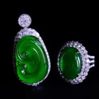jadeite jade pendant, guatemalan jade pendant, guatemala jade jewelry, jade pendant singapore, high quality jade pendant, green jadeite jade price, guatemala green jade, imperial green jade pendant, fine jade jewelry hong kong, jade jewellery singapore, Gem Gardener