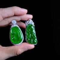 翡翠危料, guatemala jade vs myanmar jade, guatemala jade vs burmese jade, jadeite jade pendant, guatemalan jade pendant, guatemala jade jewelry, jade pendant singapore, high quality jade pendant, green jadeite jade price, guatemala green jade, imperial green jade pendant, fine jade jewelry hong kong, jade jewellery singapore, Gem Gardener