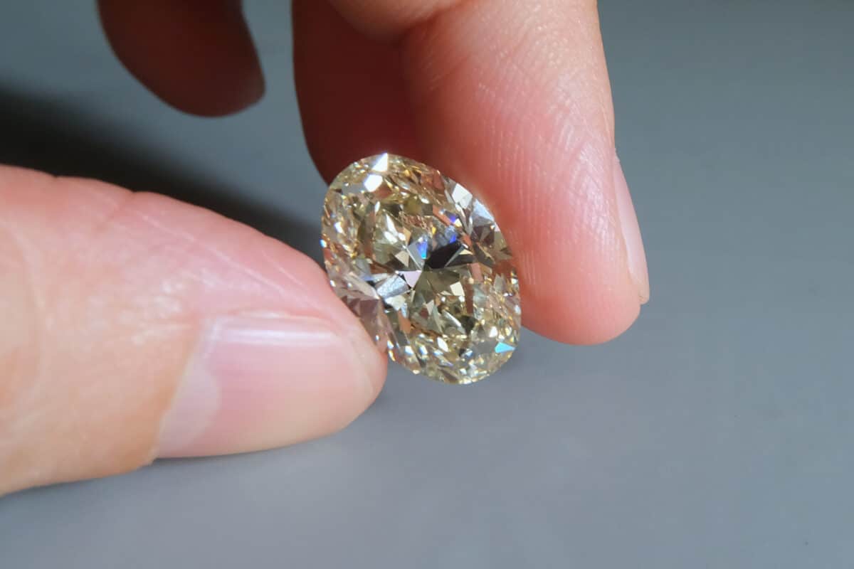 7ct Light Yellow Oval Brilliant Diamond Natural GEM GARDENER