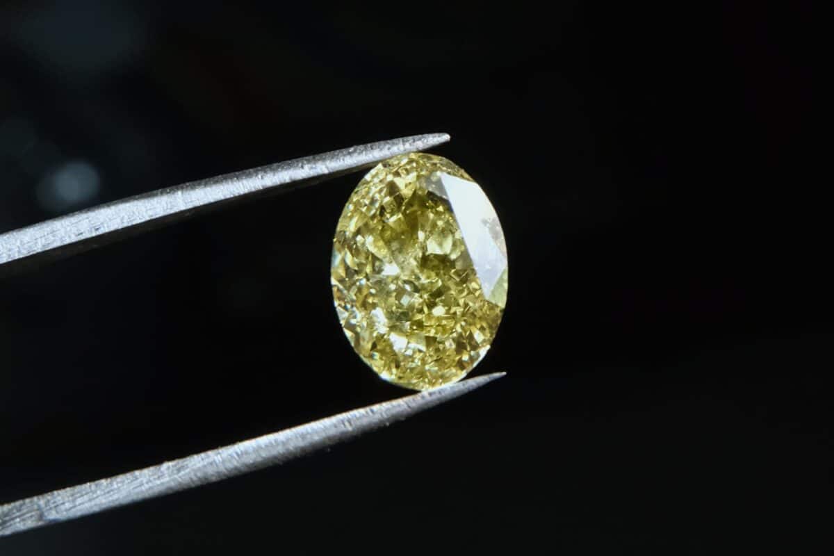 4ct Fancy Green Yellow Diamond | GG