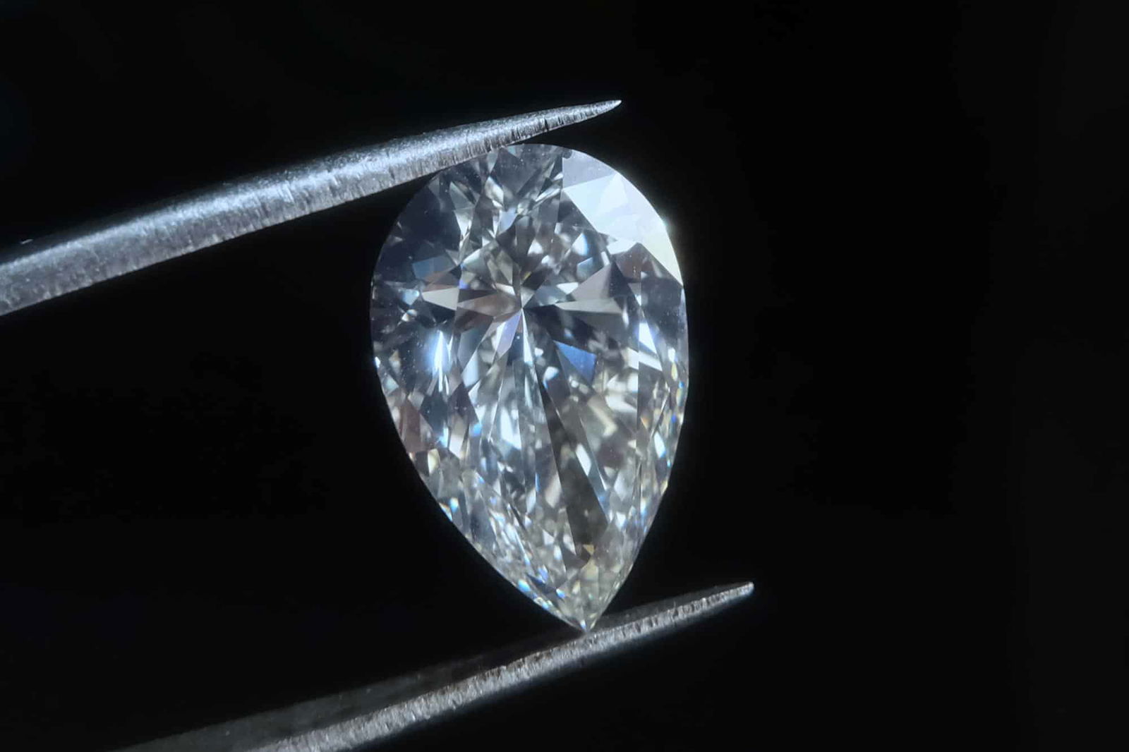 5ct pear diamond, 5 carat pear cut diamond ring, 5 carat pear shaped diamond, loose pear cut diamond, loose pear shaped diamonds for sale, pear cut diamond ring price, vvs1 pear shaped diamond, 5 carat loose diamond for sale, 5ct diamond ring price, 5 carat diamond ring price singapore, Gem Gardener