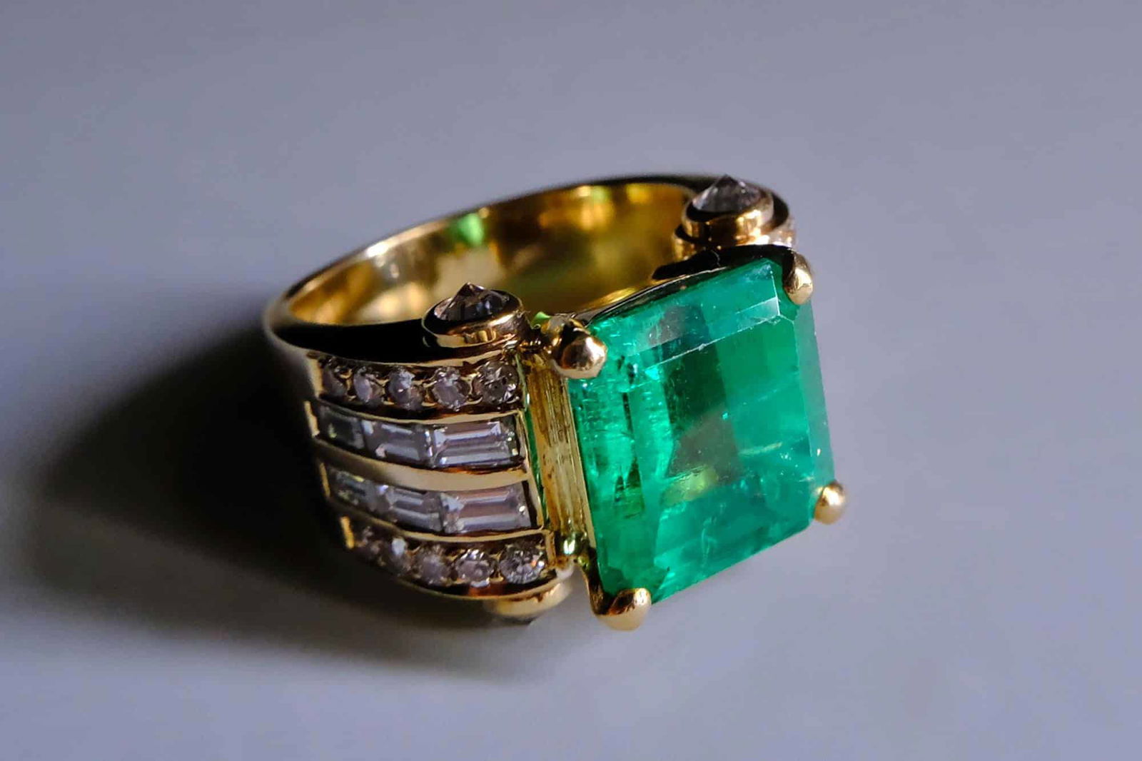 Colombian Emerald Mens Ring, mens art deco emerald ring, art deco emerald rings for sale, art deco emerald ring vintage, vintage emerald rings for sale, vintage emerald rings art deco, vivid green emerald ring, high end emerald ring, high quality emerald ring, emerald ring singapore, Gem Gardener