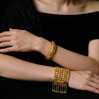 Peranakan Gold Bracelet, antique peranakan jewellery, vintage peranakan jewellery, intricate gold bracelet, wide gold bracelets for sale, vintage gold bracelets for sale, antique gold bracelets for women, peranakan jewellery singapore. Gem Gardener