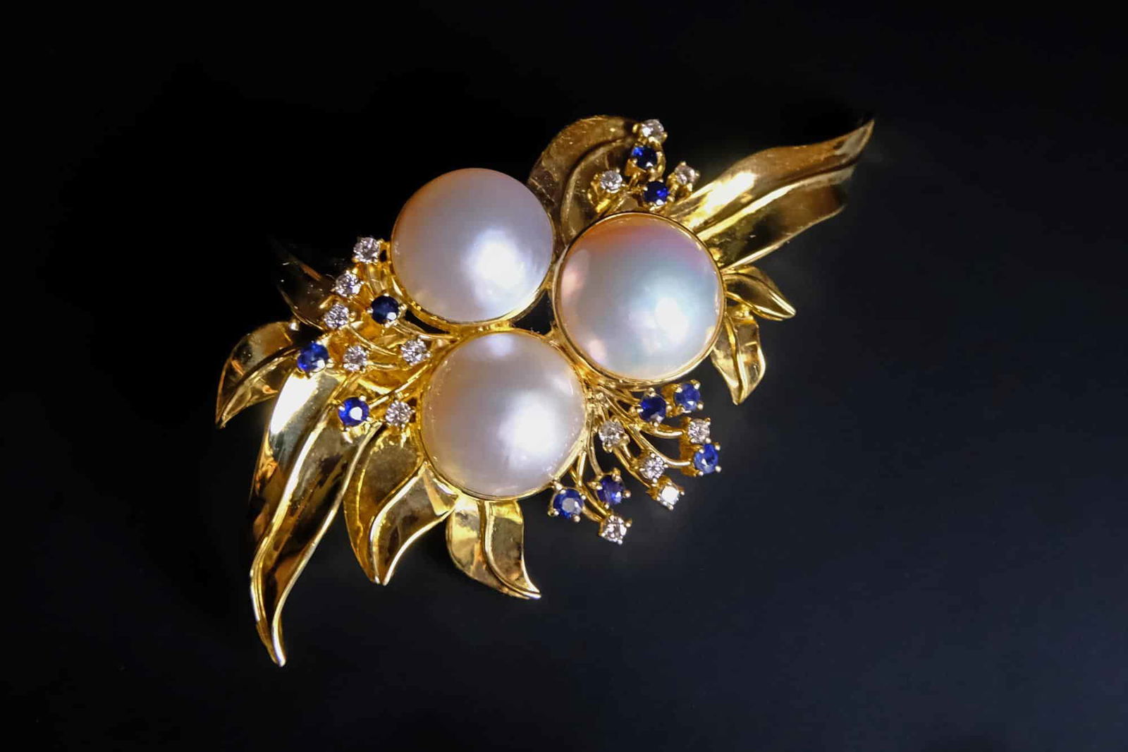 long pearl brooch, large pearl brooch pin, mabe pearl brooch, vintage fine jewelry for sale, vintage jewellery singapore, Gem Gardener