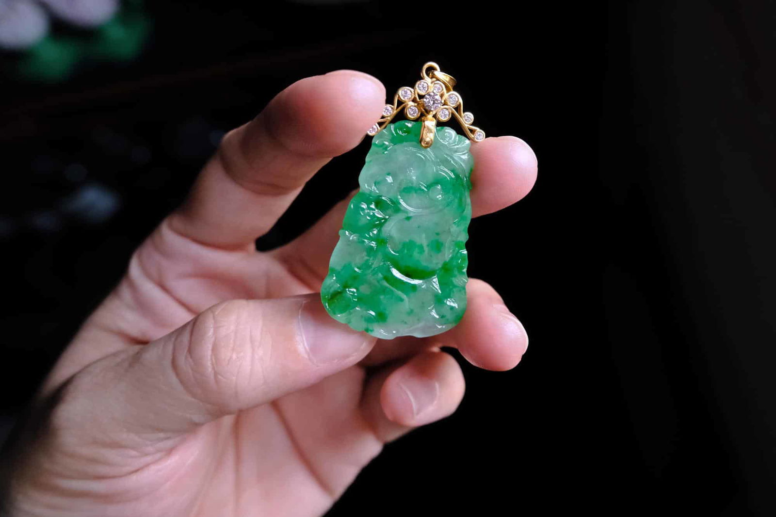 Vintage Carved Jade Pendant,carved jade pendant necklace, carved jade and diamond pendant, carved jade pendants for sale, antique carved jade, antique jade jewelry for sale, antique jade jewellery, Gem Gardener
