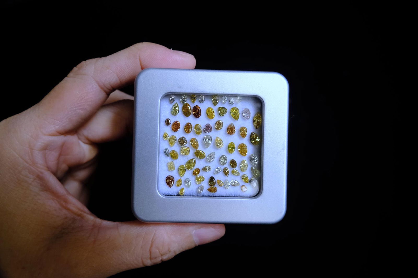 fancy loose diamonds, loose diamond parcels, fancy yellow loose diamond, buy fancy yellow diamond, accent diamonds for sale, small colored diamonds, accent diamonds price, fancy diamond jewellery, Gem Gardener