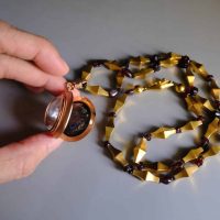 crystal locket necklace, sentimental jewellery gold, mourning locket gold, photo locket singapore, moon crystal locket, gold crystal locket, victorian locket gold, victorian locket with beads, cat crystal pendant, pet memorial lockets, Gem Gardener