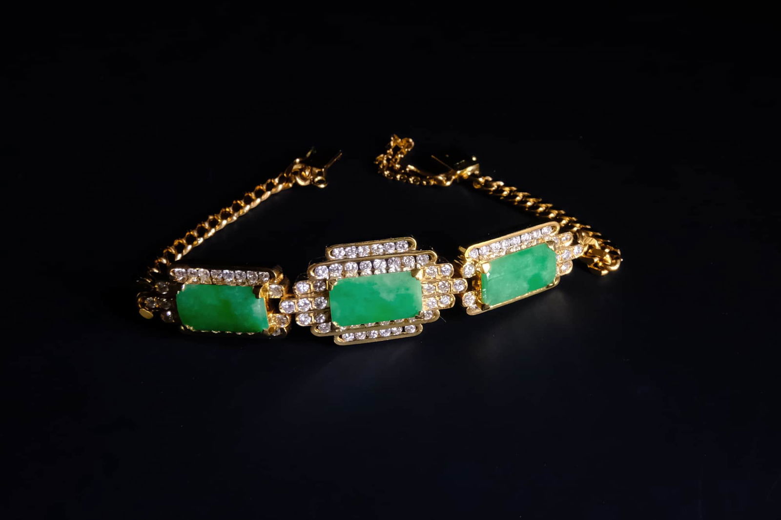 Yellow Gold Jade Bracelet, vintage jade bracelet bangle, antique jade jewelry, vintage jade jewelry for sale, jade jewellery singapore, peranakan bracelet, vintage carved jade bracelet, Gem Gardener