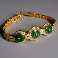 jade earrings and bracelet, vintage jade stud earrings gold, jade earrings singapore, jade bracelet singapore, yellow gold jade earrings, antique jadeite earrings, antique jade jewelry, Gem Gardener