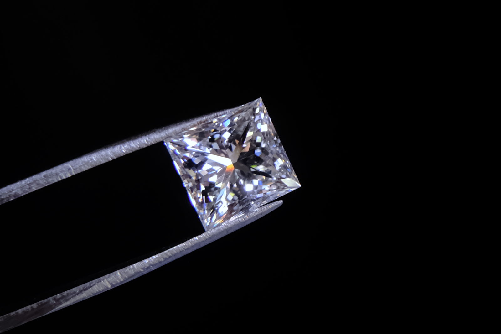 5ct Diamond Princess Cut, 5ct diamond ring princess cut, princess cut diamond price, 5ct natural diamond price, natural princess cut diamond, princess cut engagement ring 5ct, 5ct diamond ring natural, loose diamonds singapore, Gem Gardener