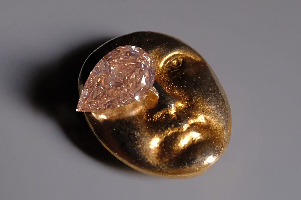 Fancy Light Yellowish Brown Diamond, very pear cut diamond ring, light pinkish brown diamond, illusion pink diamond, light brown diamond, light pink diamond, fancy color diamonds for sale, fancy light pink diamond, light pink pear diamond ring, Gem Gardener