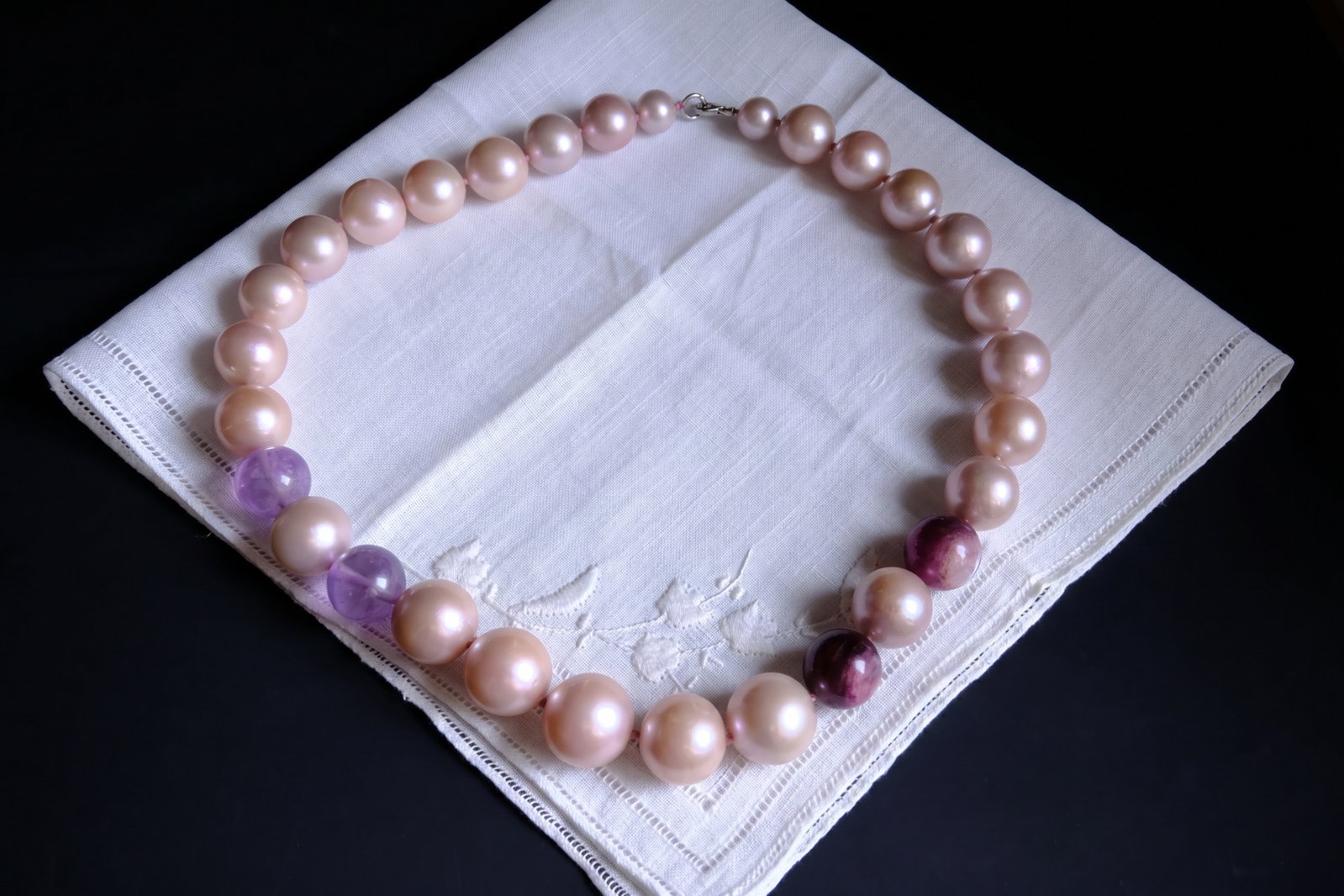 pink pearl necklace gold, large pink pearl necklace, freshwater pearl necklace singapore, unique pearl necklaces, pink pearl jewellery, pearl choker necklace, large pearl choker necklace, Gem Gardener