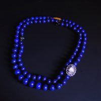 lapis lazuli necklace, high quality lapis lazuli necklace, lapis lazuli jewelry singapore, fine lapis lazuli jewelry, large lapis bead necklace, lapis lazuli gold choker, Gem Gardener