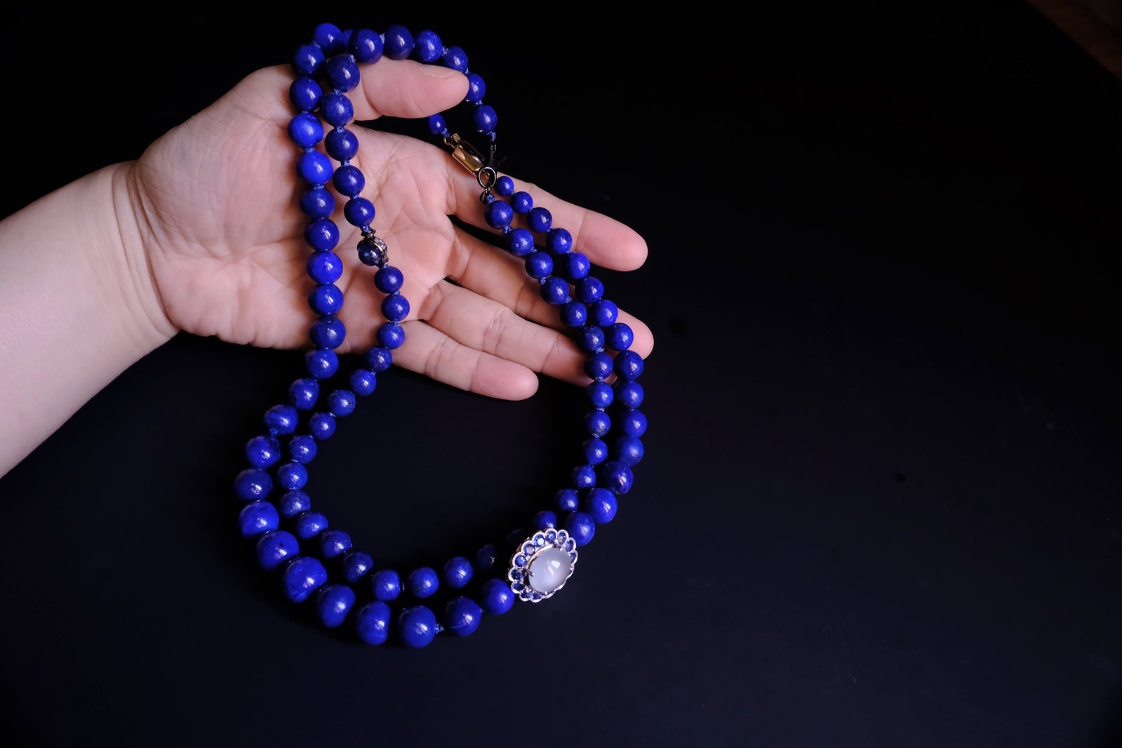 lapis lazuli necklace, high quality lapis lazuli necklace, lapis lazuli jewelry singapore, fine lapis lazuli jewelry, large lapis bead necklace, lapis lazuli gold choker, Gem Gardener