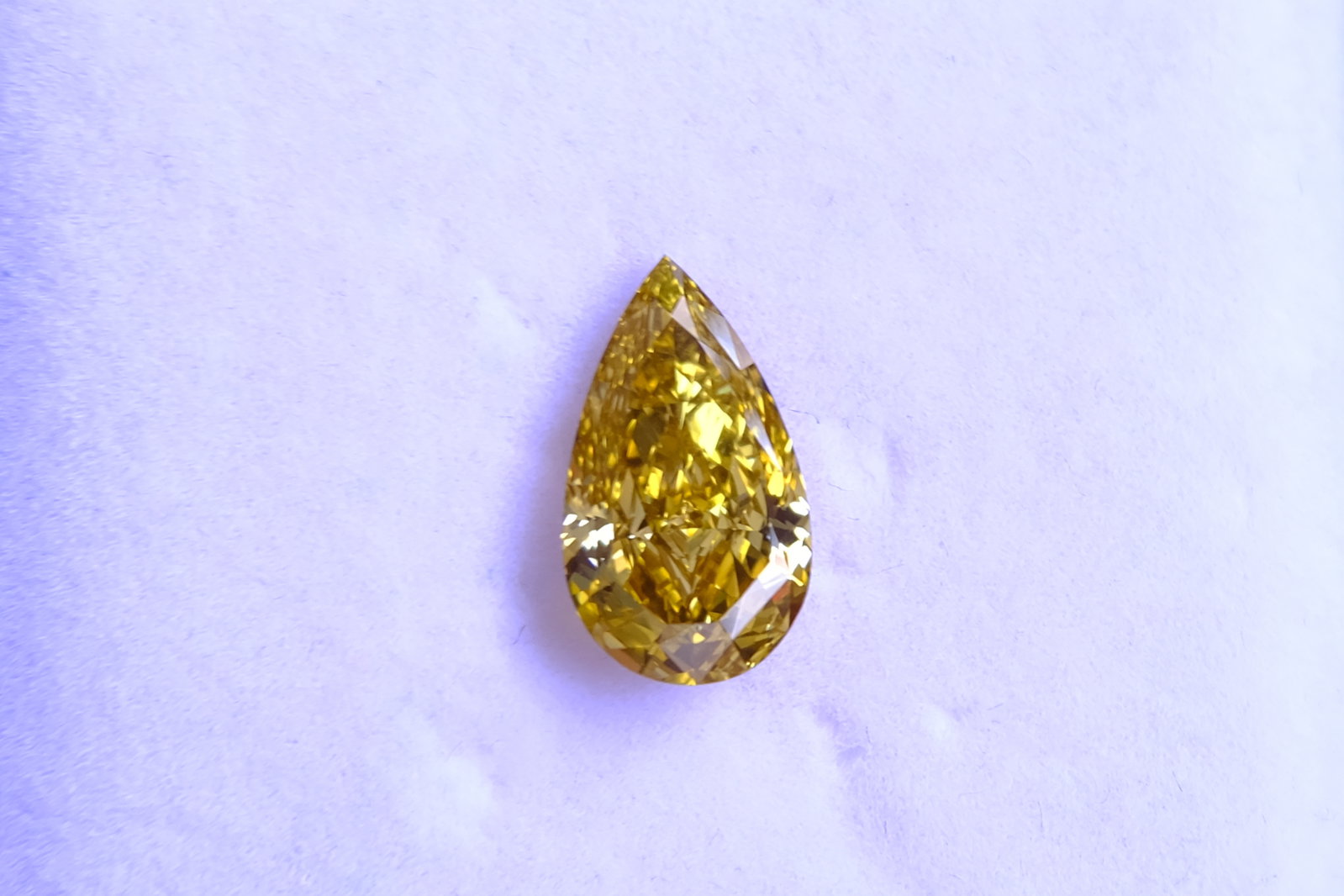 Strong Yellow Fluorescence Diamond, fancy deep brownish yellow diamond, colored diamonds singapore, natural fancy colored diamonds for sale, deep yellow diamond ring, fancy yellow diamond, buy loose diamond singapore, Gem Gardener